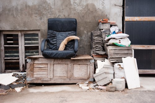 Eco-friendly garden waste recycling process